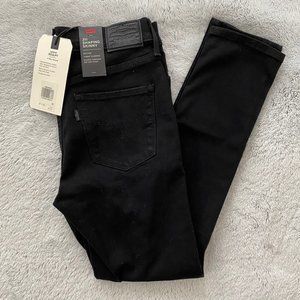 NWT | Levis 311 Shaping Skinny Jeans